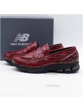 NEW Men's New Balance 1906L Slip-On Patent Leather Loafer Sneakers
